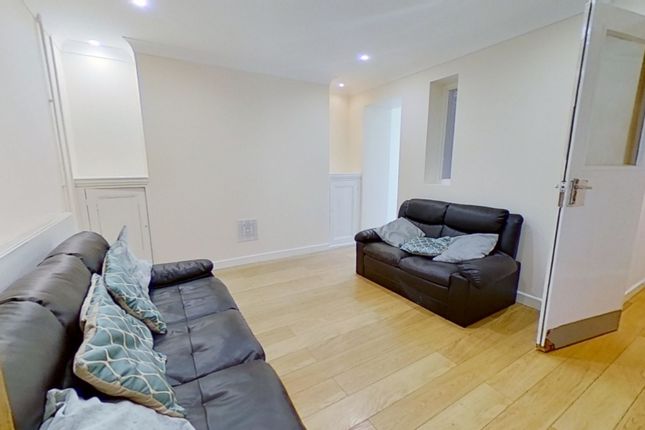 Thumbnail Shared accommodation to rent in Llantwit Road, Treforest, Pontypridd
