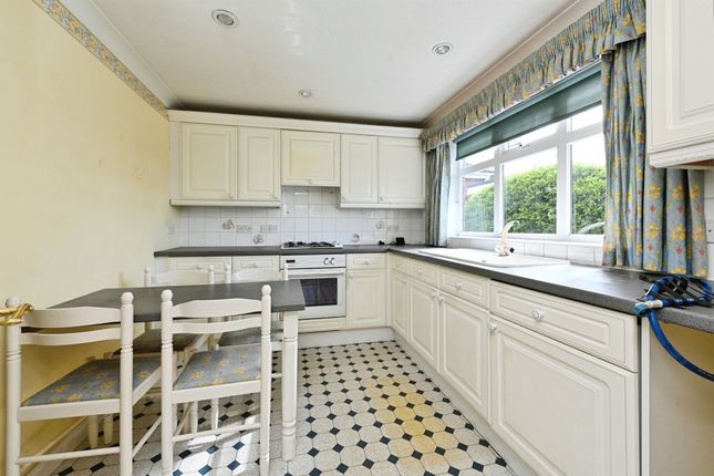 12, Howdale Rise, Downham Market photo 3