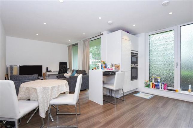 Thumbnail Flat to rent in Aurora Apartments, Buckhold Road, Wandsworth, London