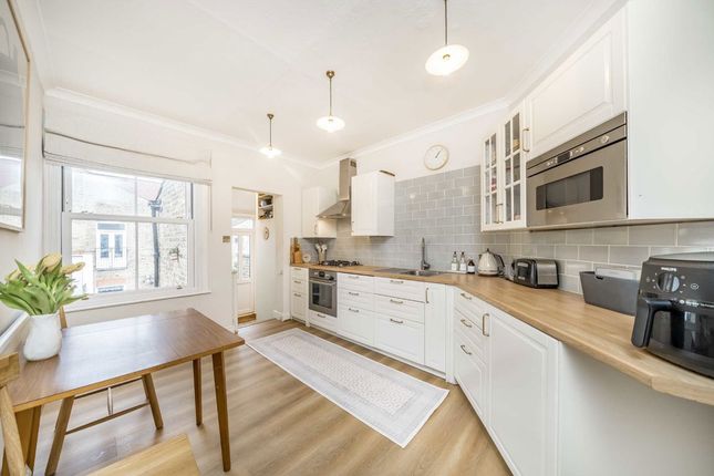 76, Idlecombe Road, London photo 3