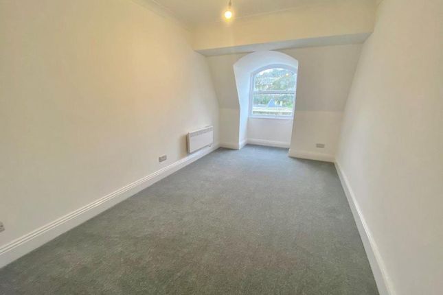 Flat to rent in Ainsley House, Torwood Street, Torquay