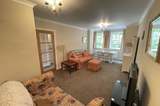 Flat 3, Linwood Court, Scarborough photo 2