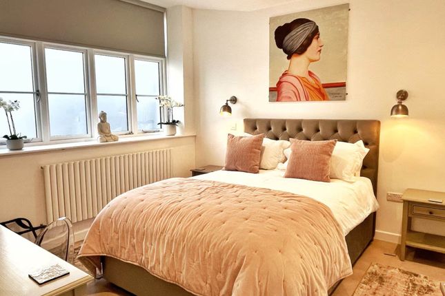 11, Eaton Grove, Hove photo 5