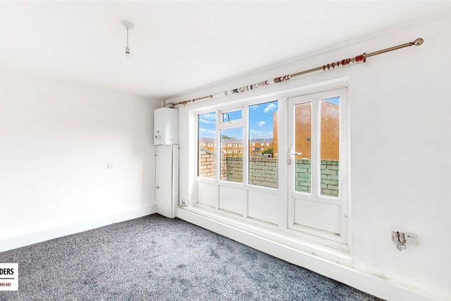 18, Humberton Close, London photo 2