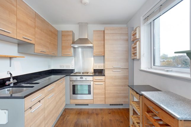 Flat 9, 25, Tarves Way, London photo 3