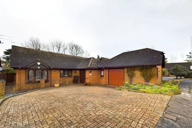 Thumbnail Bungalow for sale in Horns End Place, Pinner