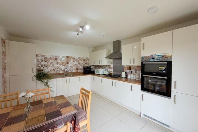 8, Hackness Road, Leicester photo 3