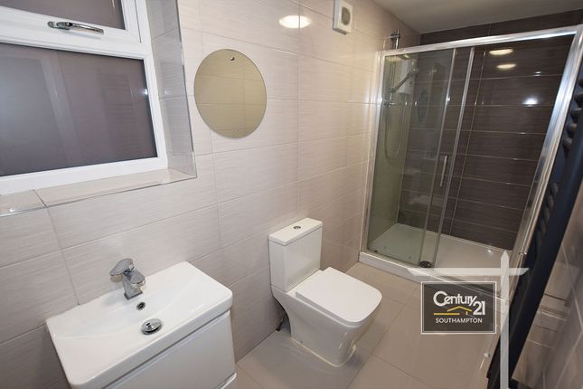 Flat 3,  41, Canute Road, Southampton photo 5