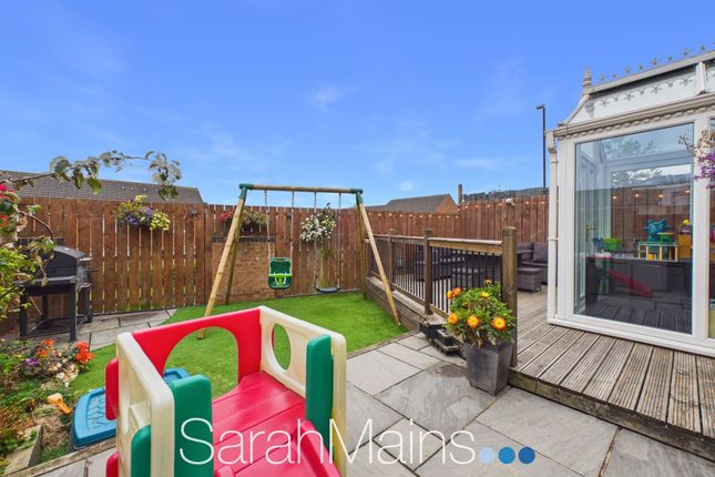 17 Whernside Close, Washington photo 4