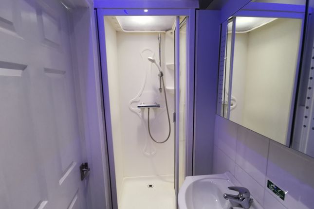 Room 3, 7-9, Ethelbert Road, Canterbury photo 3