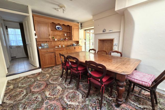 5, Market Hill, Calne photo 3
