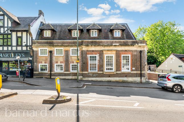 1-bed flat on Flat 7, Eagle House, Station Approach, Tadworth, £235,000