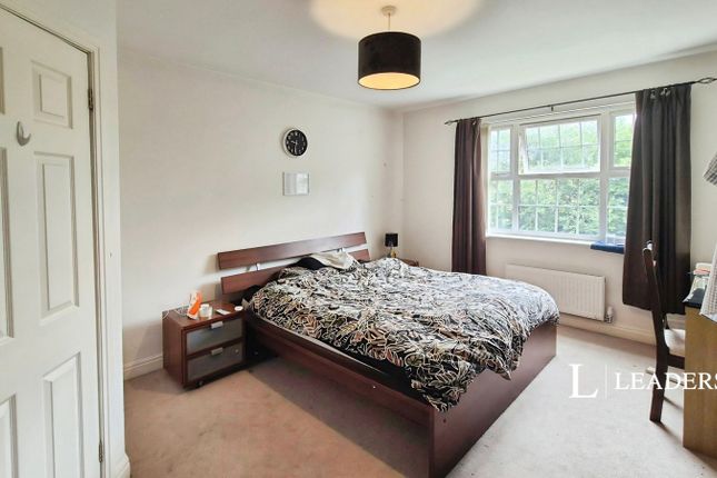 Room 5, 8, Stocking Way, Stocking Way photo 4