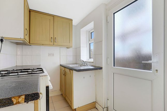 23 Brookhill Street, Nottingham photo 4