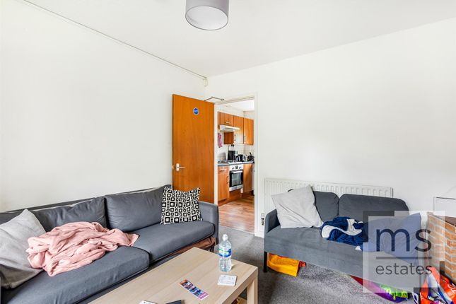 17, Coleby Avenue, Nottingham photo 4