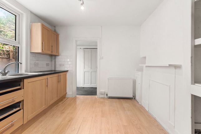174, Hartfield Road, London photo 3