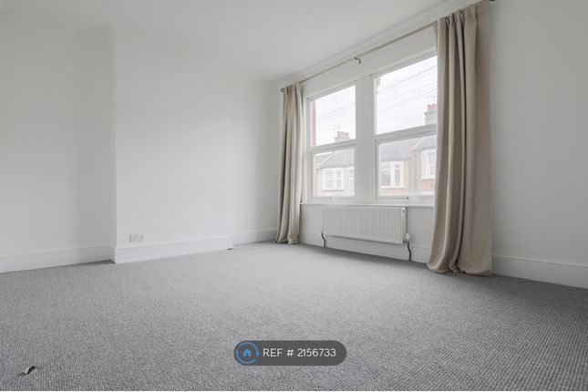 Terraced house to rent in Bostall Lane, London