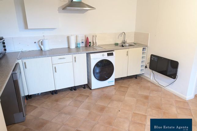 Kitchen Lounge