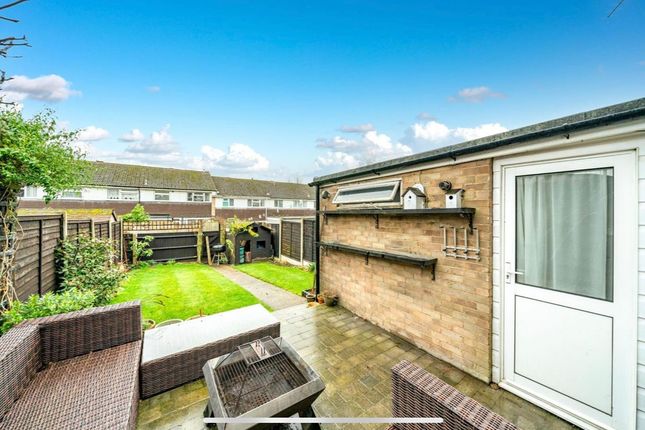 22, Frome Square, Hemel Hempstead photo 4