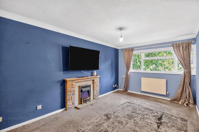 56, Norwich Drive, Harrogate photo 2