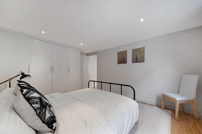 Property to rent in Avenell Road, London