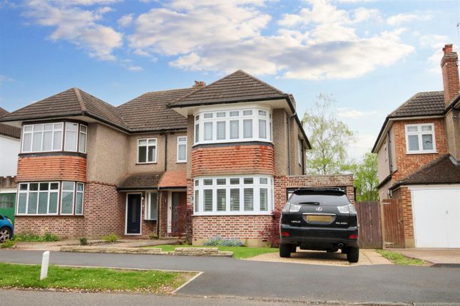 Thumbnail Property for sale in Cray Avenue, Ashtead