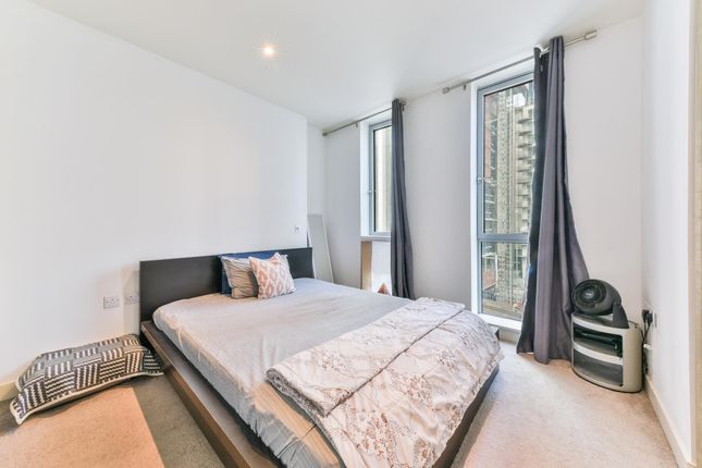 614 1, Pan Peninsula Square, London photo 4