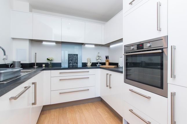 1 Bedroom flats and apartments to rent in Waterside Way, London N17 - Zoopla