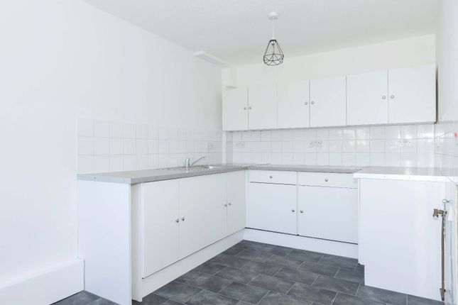 3, Firle Terrace, Newhaven photo 4