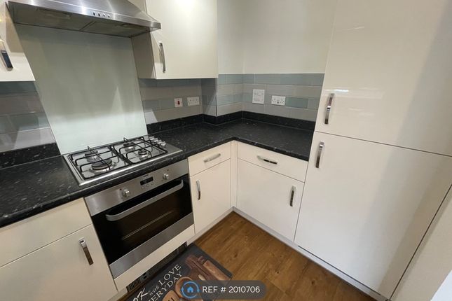 Terraced house to rent in Apollo Close, Aylesbury HP18