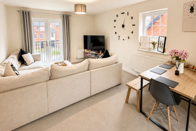 20 Penrhyn Way, Grantham photo 3