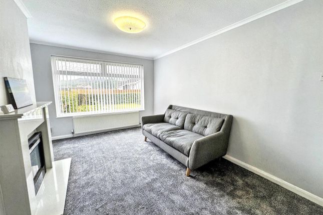 109, Pilton Vale, Newport photo 4
