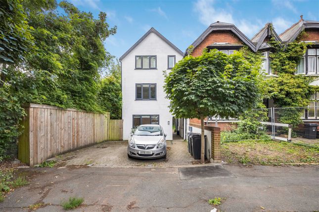 Thumbnail Flat for sale in Tavistock Road, South Woodford