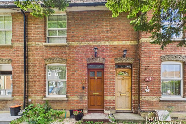 3-bed terraced on 63 New Hythe Lane, Aylesford, £260,000