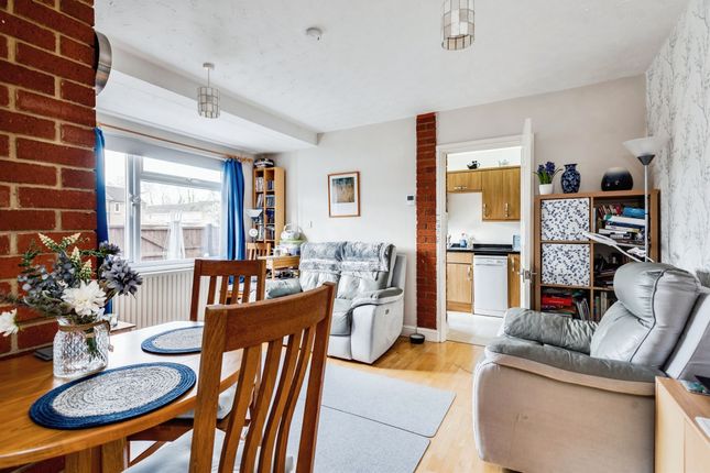 6, Cloudberry Road, Swindon photo 3