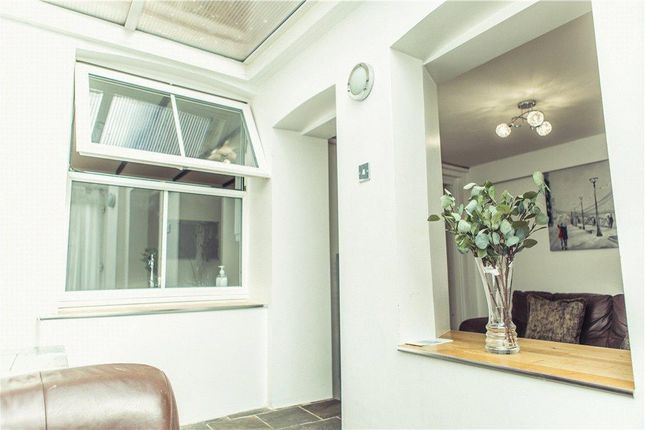 3, Guildford Park Road, Guildford photo 5