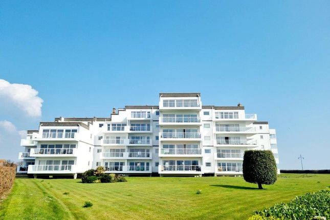 Flat to rent in Royal Parade, Eastbourne