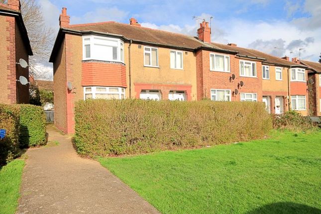 Flat for sale in Whitton Avenue West, Northolt