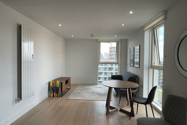 101 Carrick House,, Royal Crest Avenue, London photo 5
