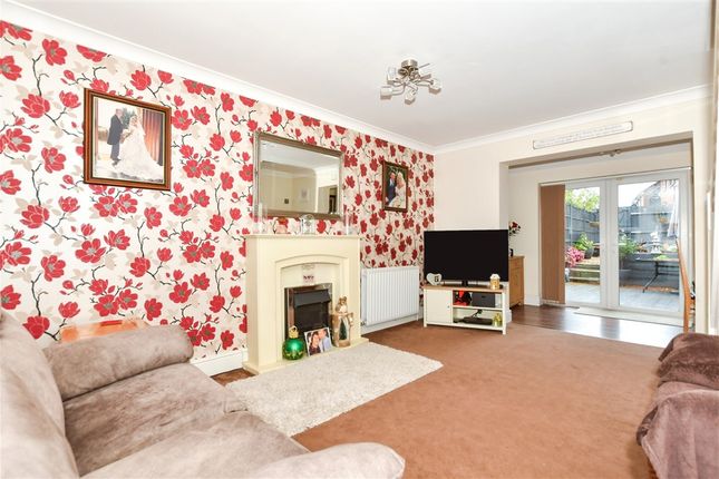 Bull Lane Eccles, Aylesford photo 3