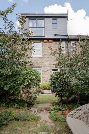 312246 - Ardleigh Road, London E17 - High Res-04836.Jpg