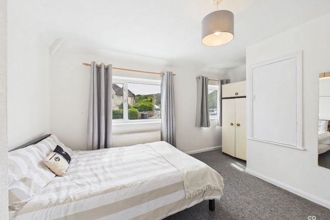 5-bed semi-detached on 69 Southall Avenue, Brighton, £3,023/mo