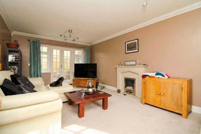 3, Chapman Fields, Ramsgate photo 4