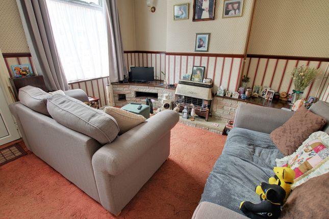 Terraced house for sale in Queens Street, March