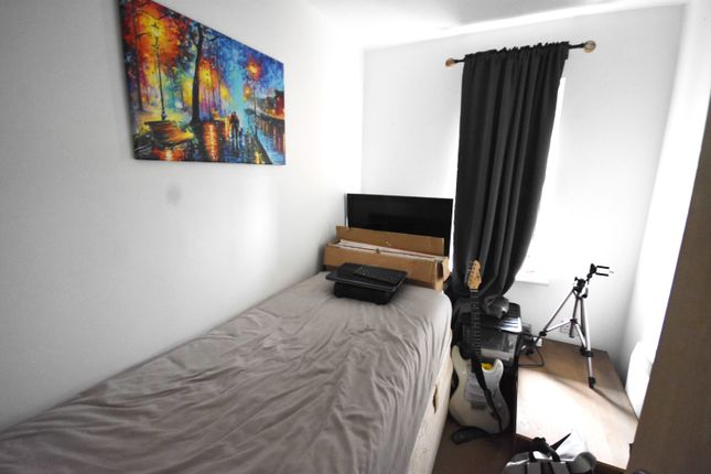 51, Kilderkin Court, Coventry photo 5