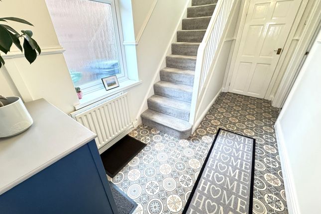 61 Stretton Road, Willenhall photo 2