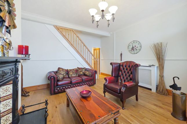 169, Higher Green Lane, Manchester photo 4