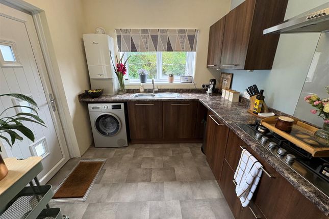 45, Old Road, Bradford photo 3