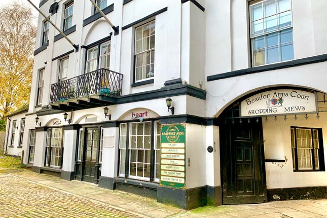 Studio to rent in Beaufort Arms Court Shopping Mews, Agincourt Square, Monmouth
