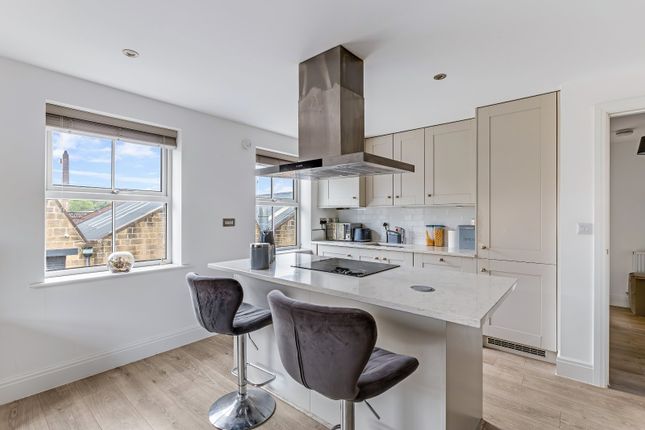 Flat 2, Wharfedale House, 157, Ilkley Road, West Yorkshire photo 4